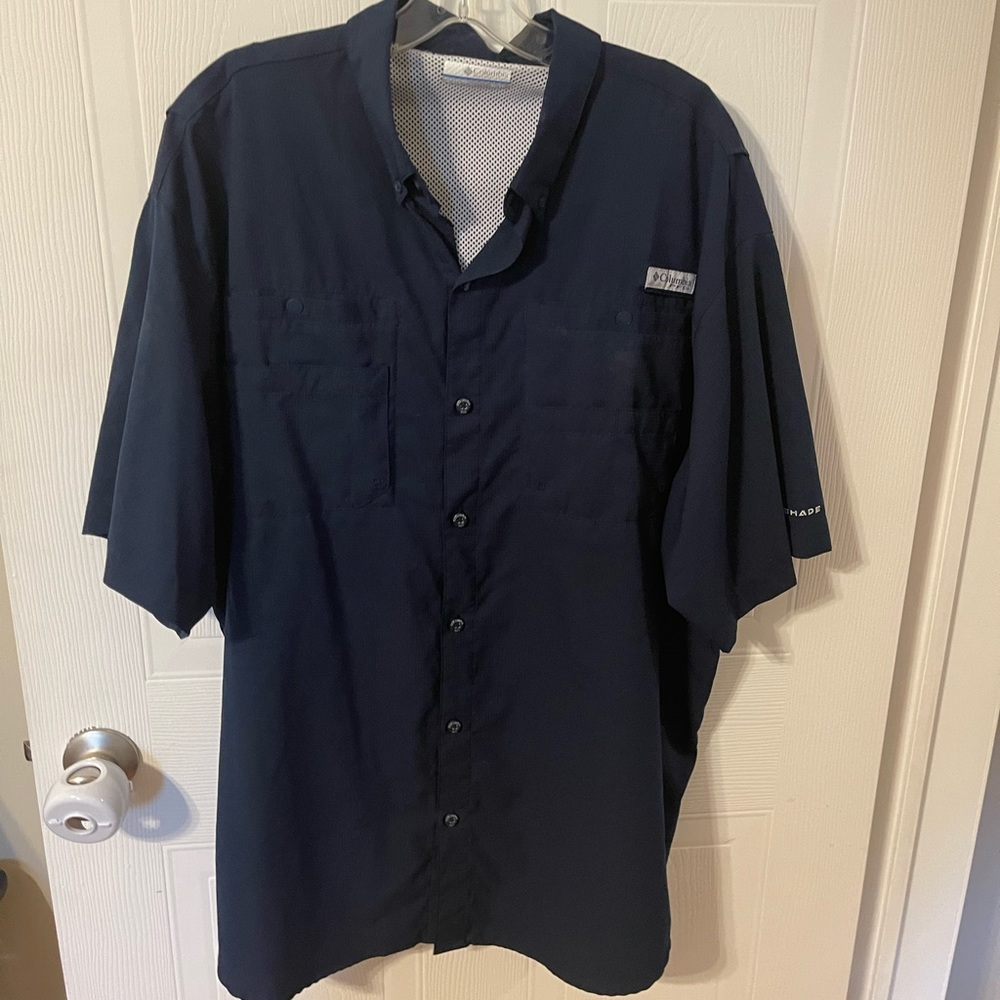 Columbia XL button down shirt